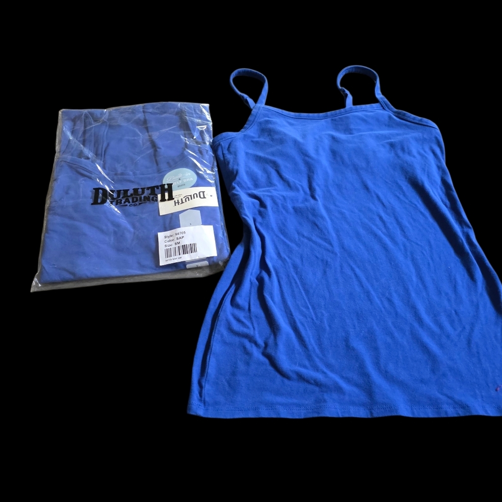 Deluth Trading Company 2 Built In Shelf Bra Tanks One Not Open One Open Size Sma